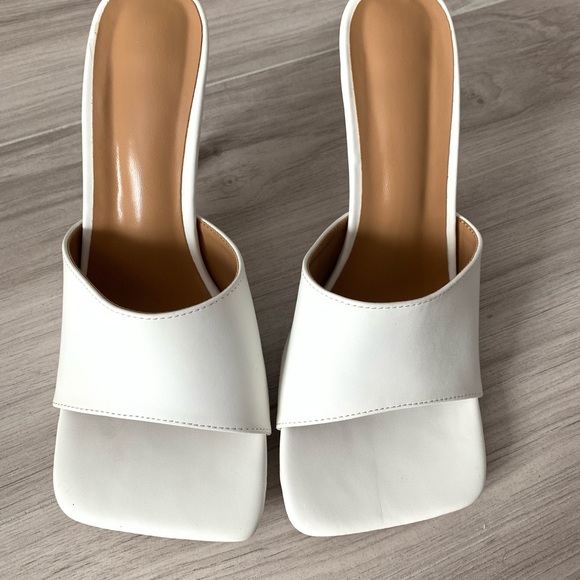 New - Picture 4 of 4